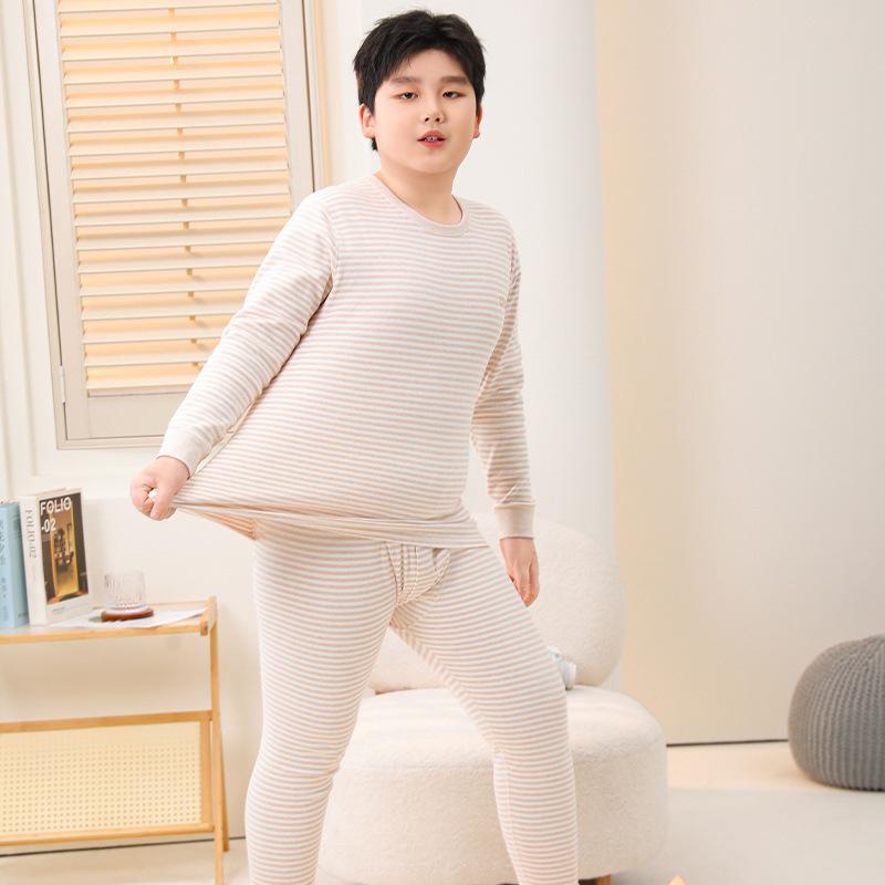 Comfy Velvet & Cotton Wear: Autumn Outfit Set for Plus-Size Kids – Warm Pajamas & Winter Base Layer