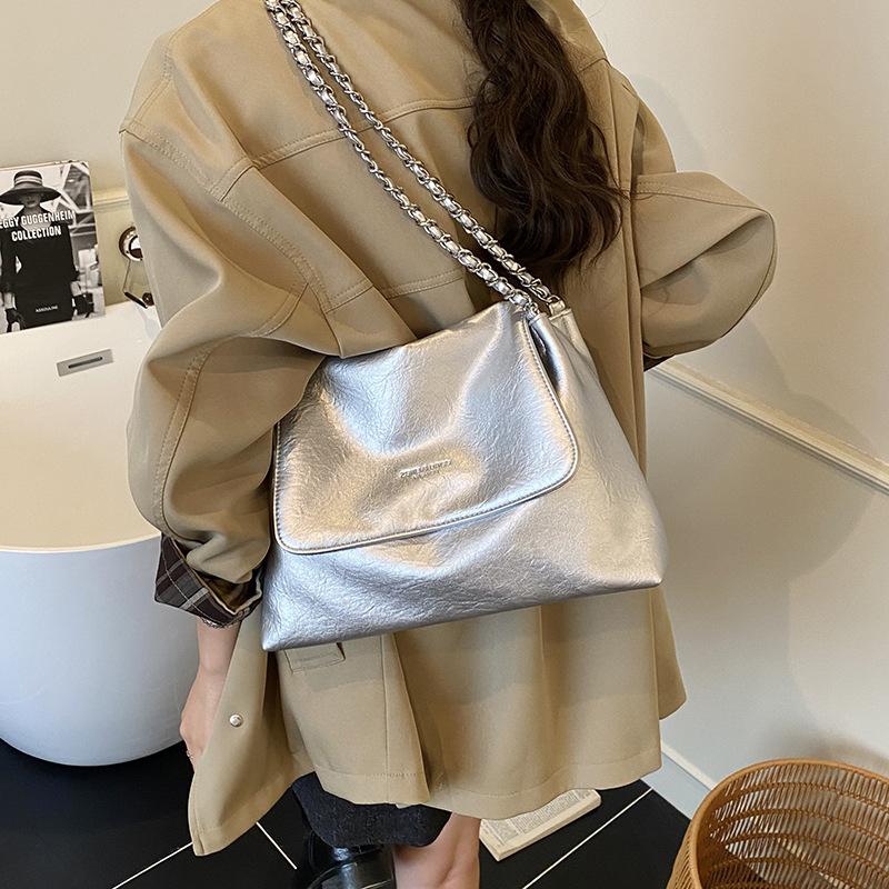 Retro Bag Women's Large Capacity 2025 New Autumn and Winter Versatile Simple Chain Shoulder Bag Commuter Tote Bag