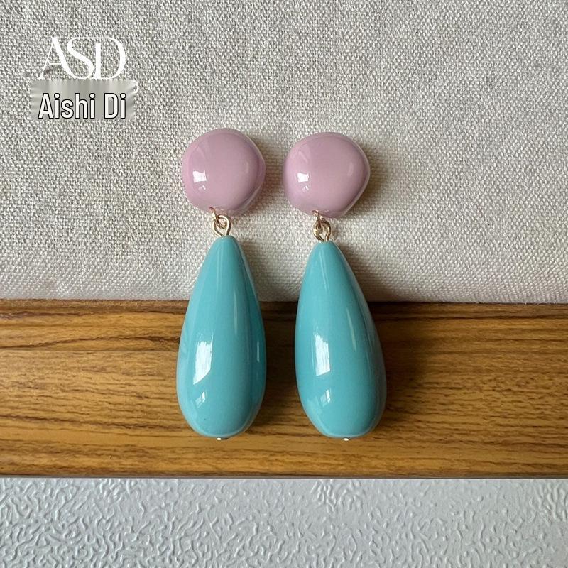 Hong Kong Style Retro Polka Dot Earrings: Playful Red Ear Clips for Girls and Women