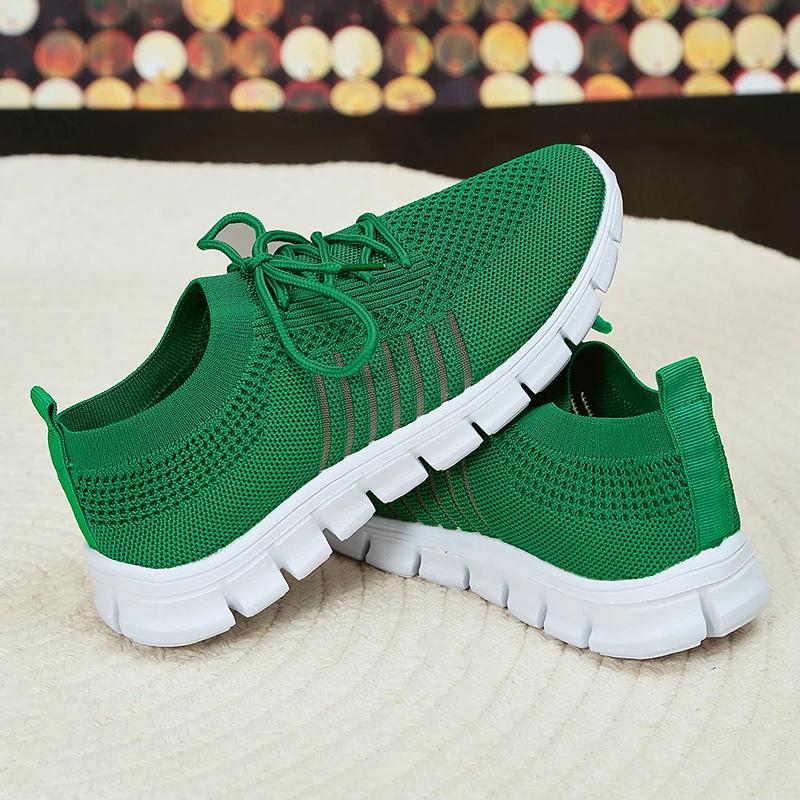 Fashion Green Soft Sole Knit Walking Shoes for Women 2025 Comfortable Breathable Mesh Sneakers Woman Plus Size Lightweight Casual Flats