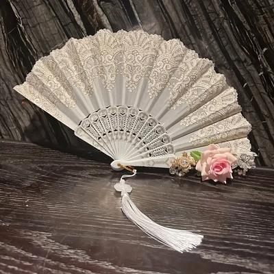 Retro Europäischer Rosen Faltfächer Lolita Gothic Fächer Spitze Hochzeit Rollenspiel Party Dekoration Zubehör
