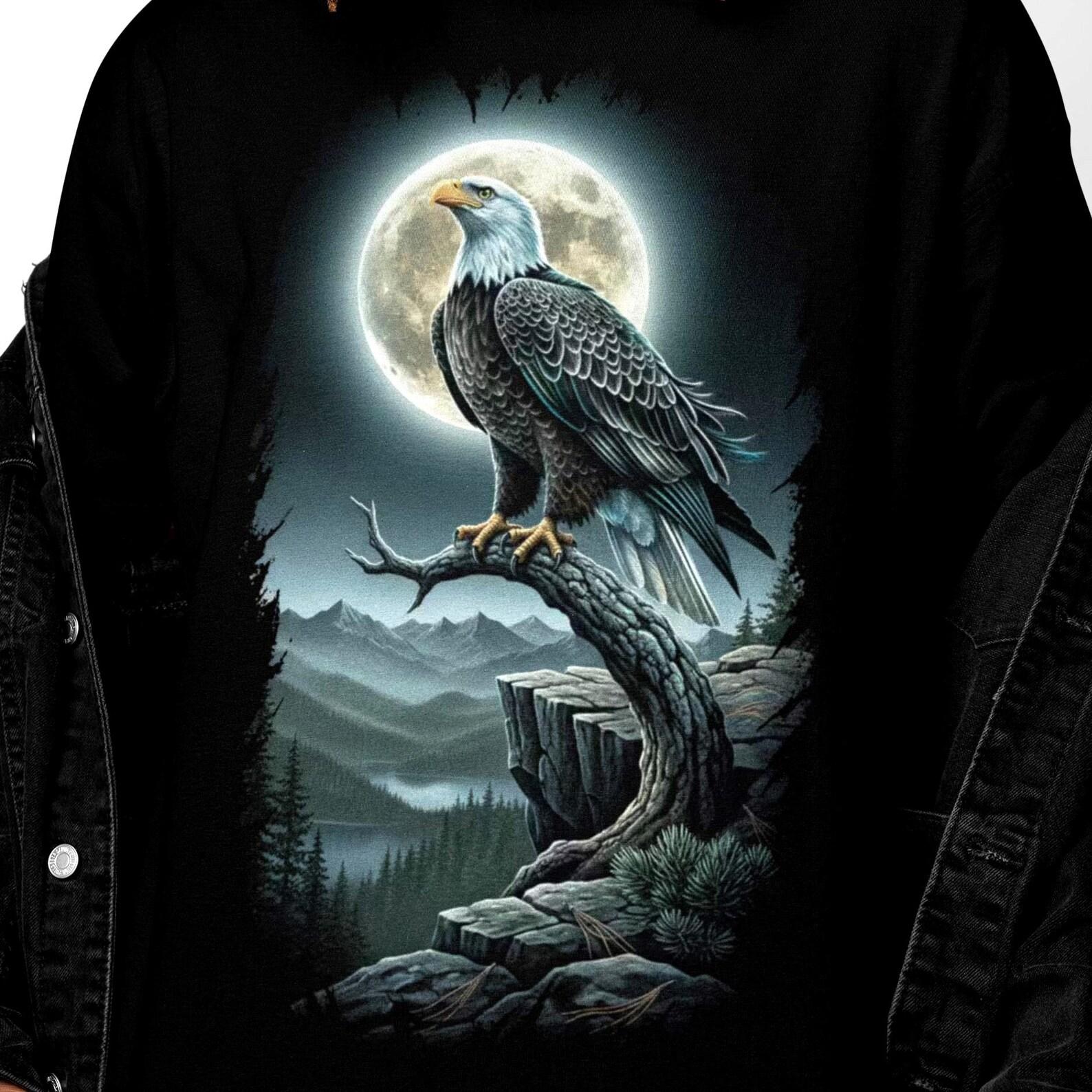 Eagle Wildlife Shirt | Graphic Eagle Tee | Y2K 2000s Top | Animal Lover Gift S