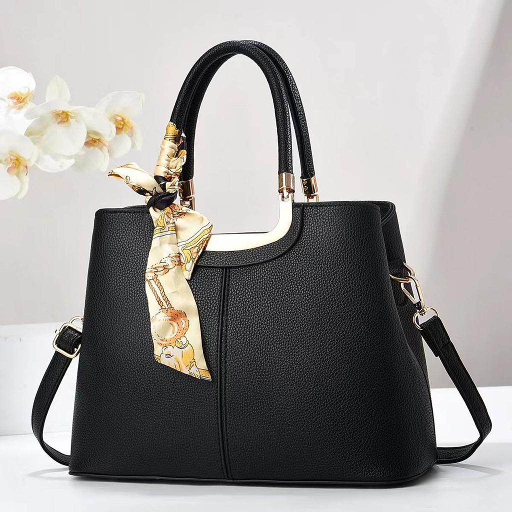 Elegant Modern Large Capacity Shoulder Bag For Women Available In Six Beautiful Colors