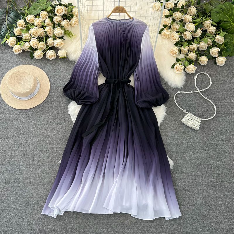

Платье плиссе градиентного цвета с длинными рукавами-фонариками Light gray All yards
