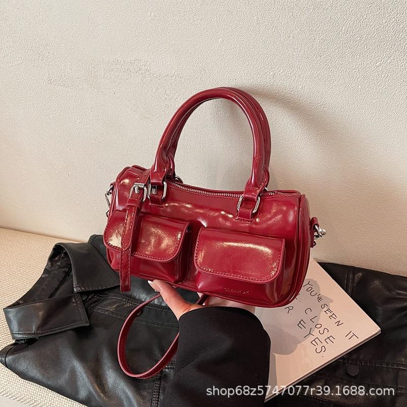 

New women s bag fashion niche oil wax leather bowling bag multi-pocket underarm bag commuter tote bag shoulder bag красный