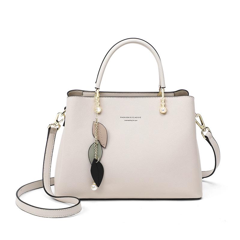 Women's Versatile Large-Capacity Crossbody Handbag: Fashionable High-End Single Shoulder Bag for Commuting