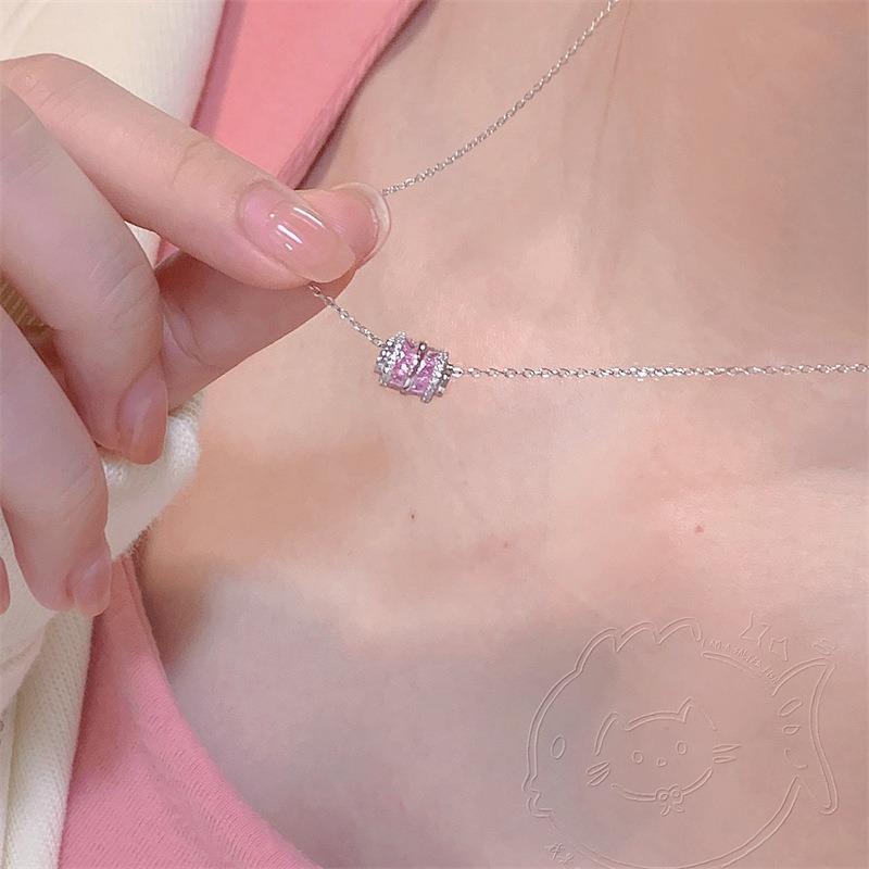 Pink Small Waist Necklace for Women, Ins Niche Design, Sweet and Light , Unique Minimalist Style, Zircon Pendant Collarbone Chain