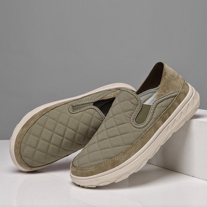 Men's Autumn Slip-on Casual Sports Shoes: Soft Sole, Non-slip, Wear-resistant, Trendy, Versatile Fashion.
