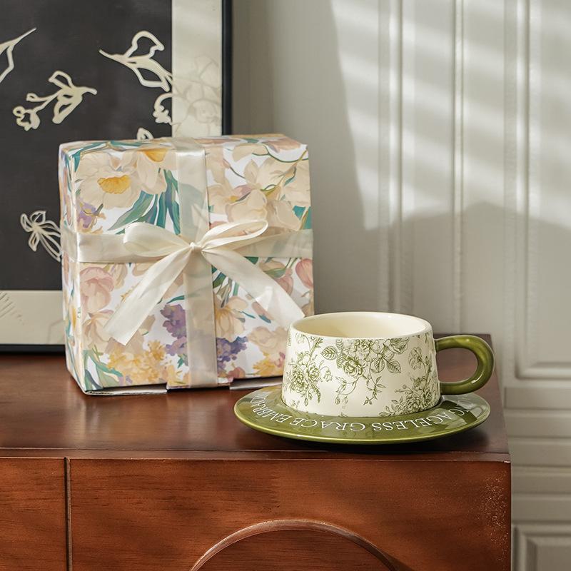 Mug gift box, coffee cup, ceramic gift cup, gift cup saucer, light luxury, high-end retro rose retro