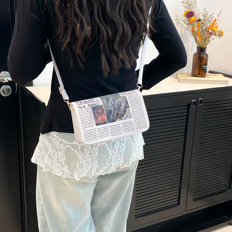 Newspaper Wind 2025 Personalized New Fashion Simple Design Trend Summer Shoulder Crossbody Women's Small Square Bag