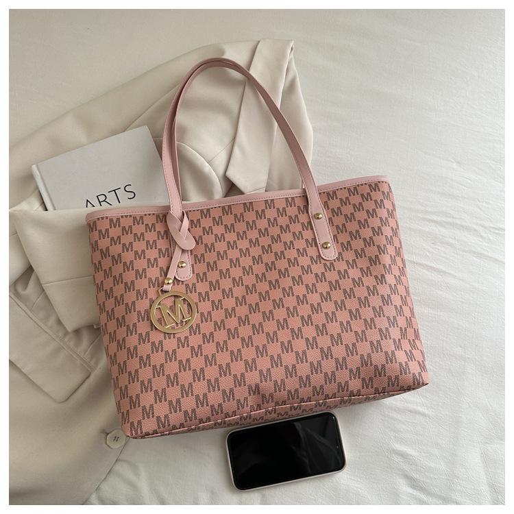 Women's 2025 Trendy High-End Versatile Shoulder Handbag: Large Capacity Underarm Tote