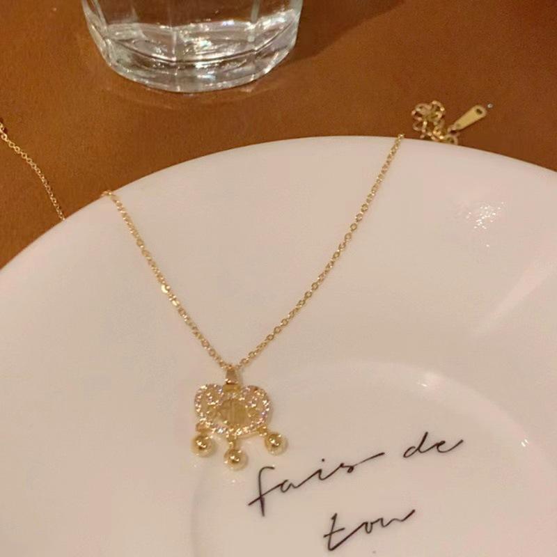 

Ожерелье с замком мира для женщин, легкое, роскошное, нишевое, дизайн Sense Hollow, благоприятные облака и замок удачи