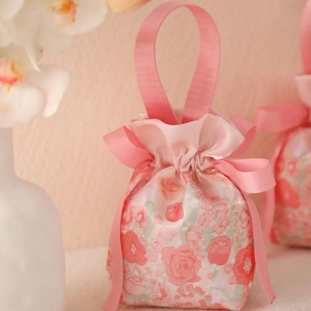 Kreative chinesische Stil Braut und Bräutigam Partyzubehör Brokat Chinesischer Knoten Süßigkeitentasche Verpackungstasche Henkeltasche Hochzeitsmitbringsel Geschenk