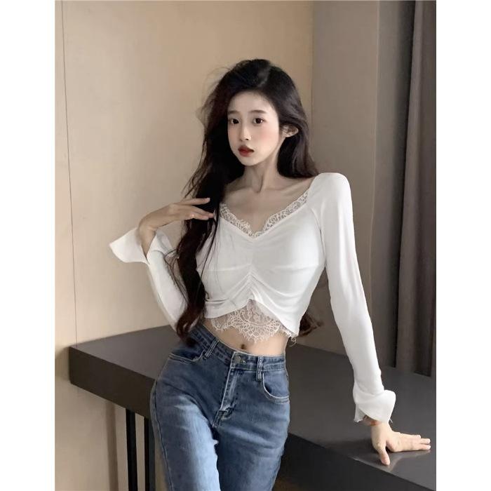 Pure desire V-neck lace splicing long-sleeved T-shirt women's autumn sexy exposed navel short tight top with pleated bottoming shirt