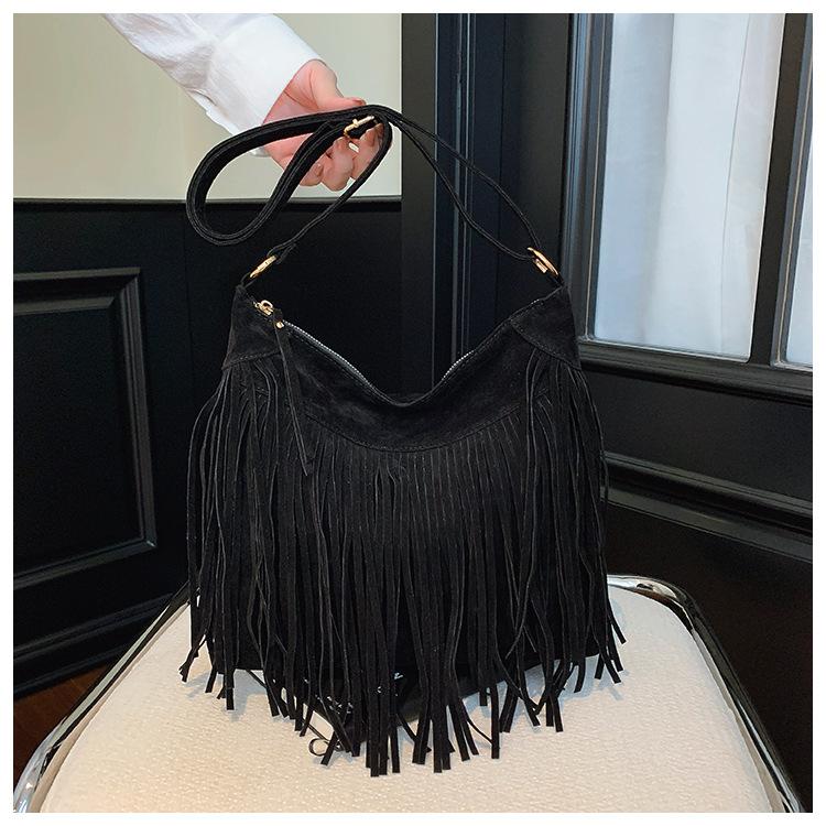 Frosted Retro Bag Women's Large-capacity New Autumn and Winter Shoulder Messenger Bag Fringed Commute