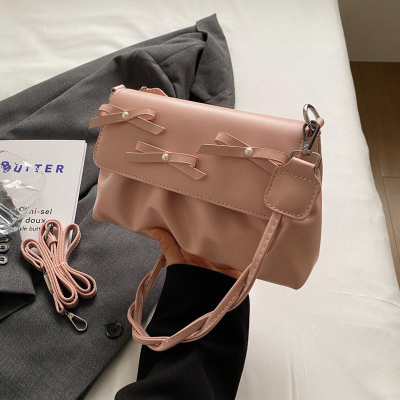 2025 Summer New Trendy Korean Version Fashion Simple Baguette Women's Shoulder Underarm Bag Diagonal Span Cloud Fold Bag