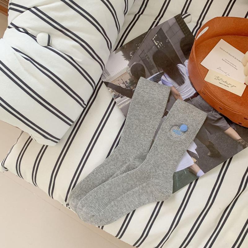 Chaussettes mi-mollet Mignonnes à Lettres, Boules Tricotées Tridimensionnelles Brodées en Forme de Cœur, Chaussettes Molletonnées Tricotées Style Femme