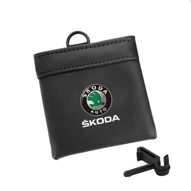 

Car Storage Bag Air Outlet Debris Bag Hanging Organizer Bag For Skoda octavia 3 2 superb 3 kodiaq Fabia Kamiq Karoq Accessories