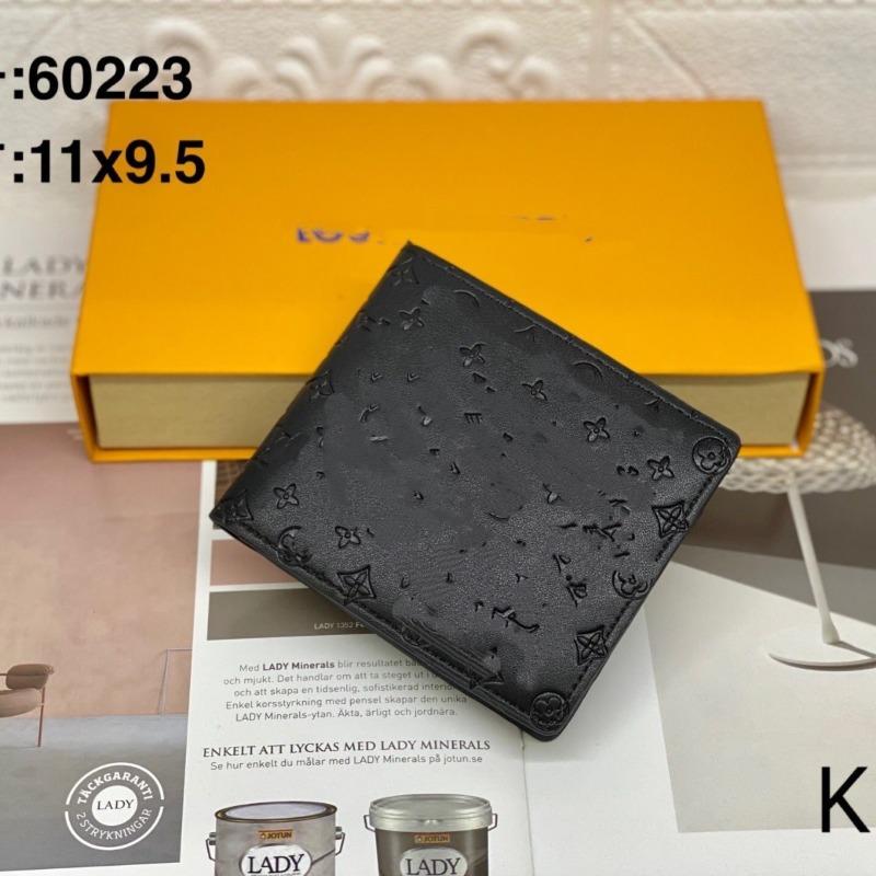 Die Geldbörse ist modisch, die meisten Kartenfächer, die Kartenhülle ist klassisch, die alte Blumen-Münztasche ist schön anzusehen, praktisch und klein.