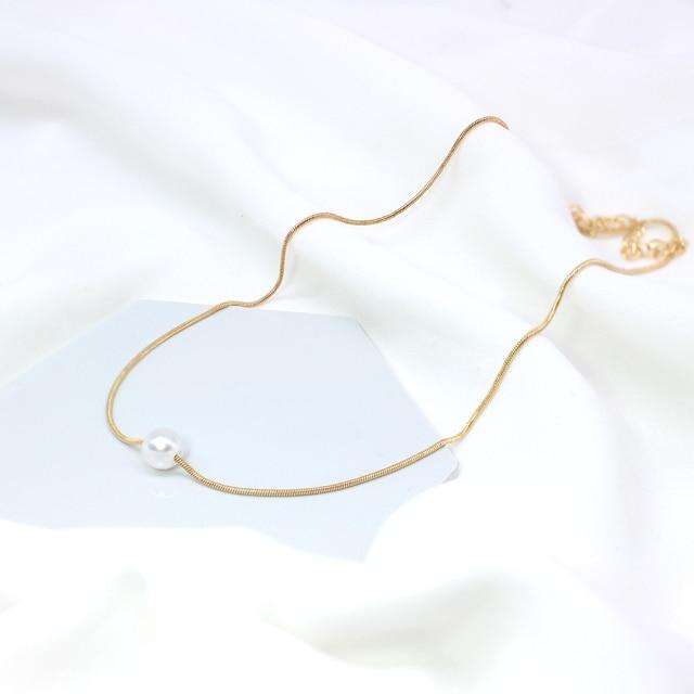Kpop Damen Halskette Goldfarbene Choker-Halsketten Dünne Kette am Hals Minimalistischer Anhänger Schmuck Chocker Kragen für Mädchen