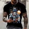 T-shirt z grafiką kosmiczną: Astronauta Koszący Księżyc, Swobodny T-shirt z Krótkim Rękawem
