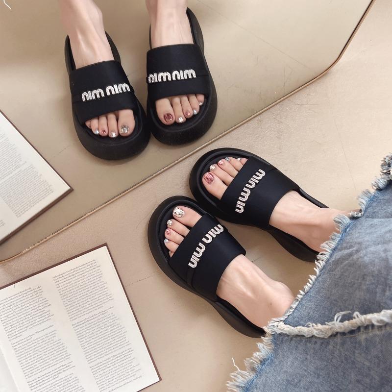 

Sandals women s summer new thick-soled heightening one-word drag versatile slippers sandals fashionable and casual 40 чёрный