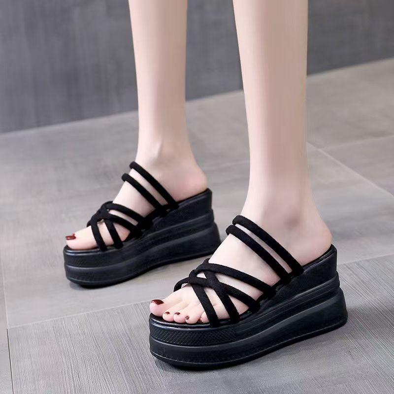 Slope Heeled Slippers Women Outside 2025 New Summer Fashion Bright Diamond Versatile Thick Sole Sponge Slipper Women Shoes