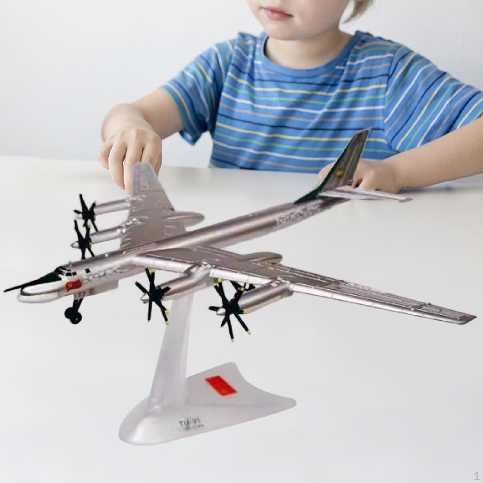 

1/200 Туполев Ту-95 Стратегический бомбардировщик Модель самолета Многофункциональный настольный Soviet Union