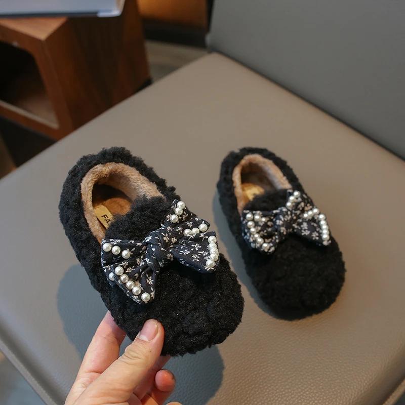 2024 New Girls Moccasin Shoes Bow with Pearls Solid Color Round-toe Children Fashion Plush Cotton Shoes Spring and Autumn Flat