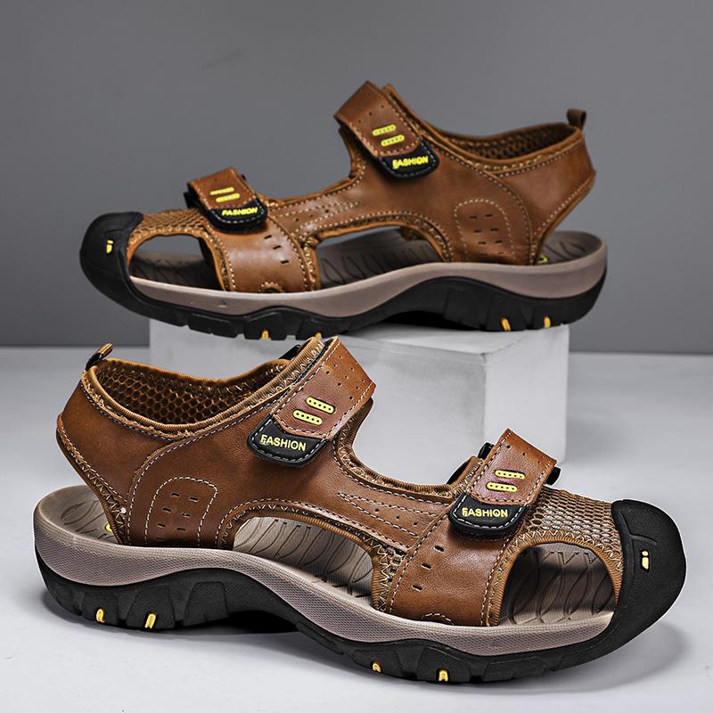 Men Hiking Sandals Outdoor Black Leather Sandals Wide Head Closed Toe Sport Sandals Summer Beach Shoes for Father Plus Size