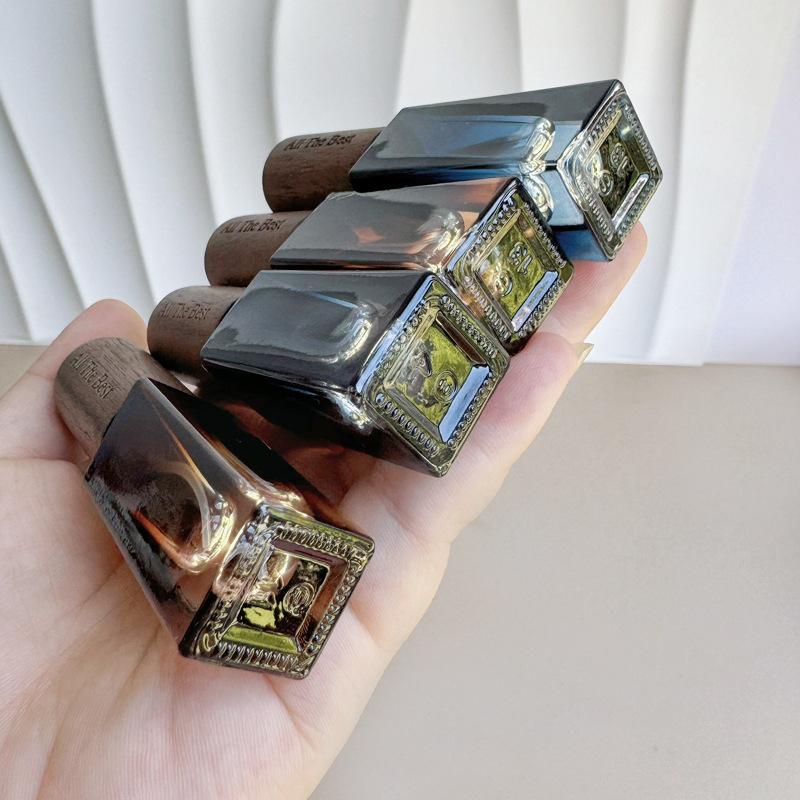 5ml Transparent Glass Perfume Spray Bottle Sample Glass Vials Cosmetics Portable Mini Perfume Atomizer Wooden Cap Refillable