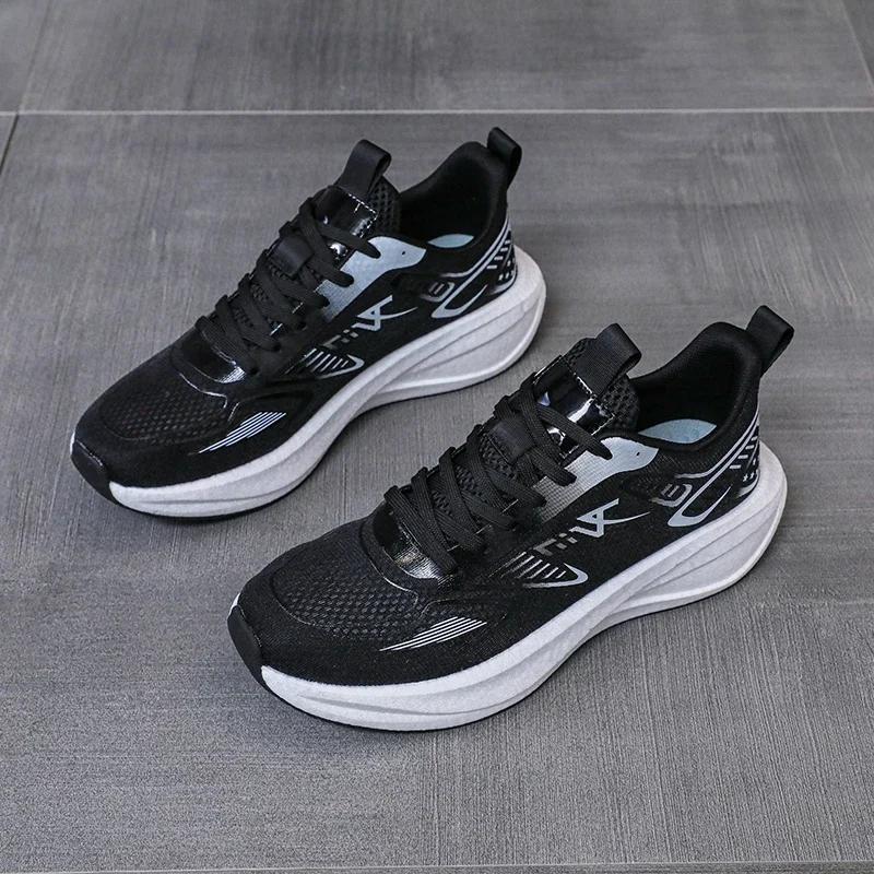 Spring and Summer New Couple Mesh Breathable Sneaker Men's Outdoor Running Fitness Shoes Fashion Thick Soled Casual Shoes