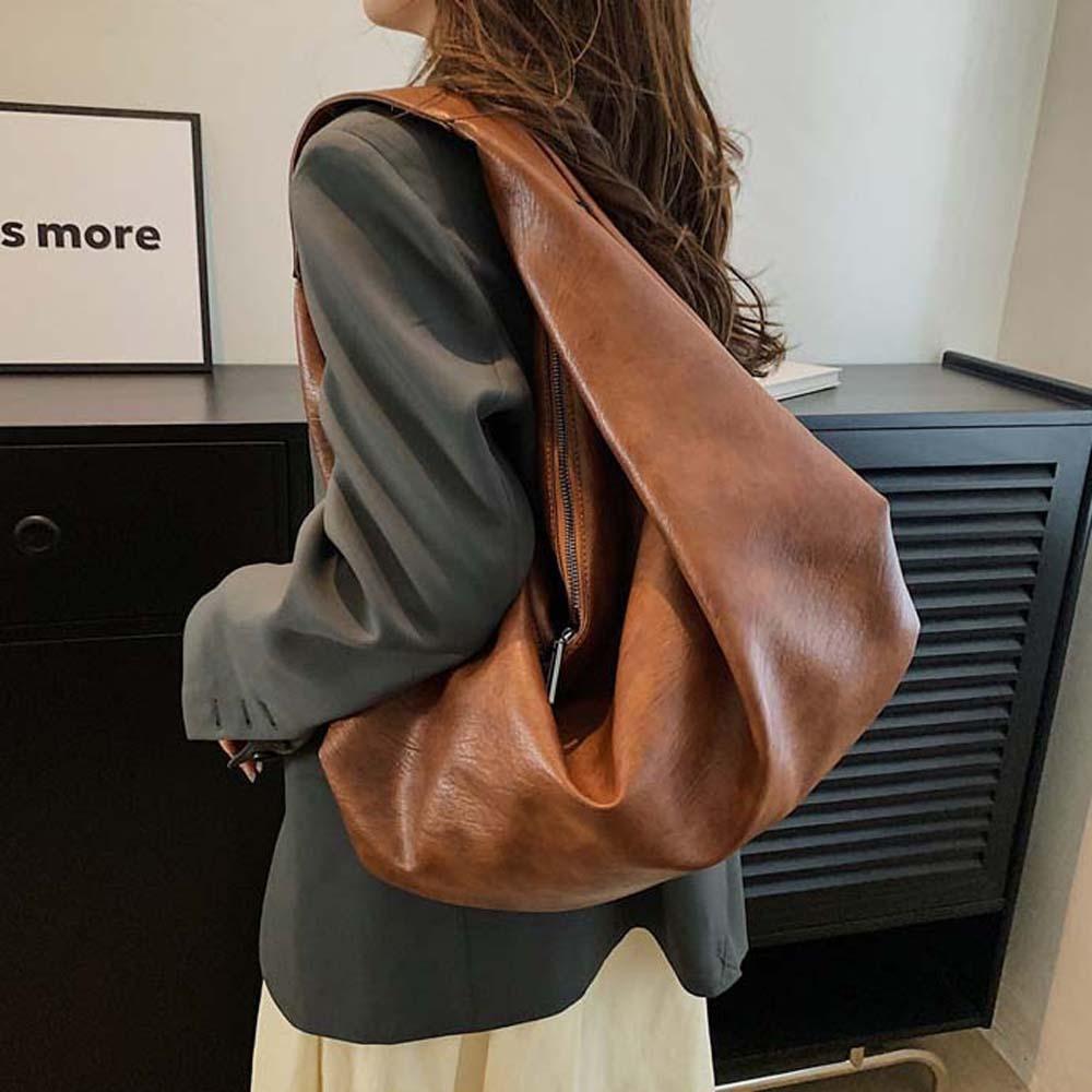 Korean Style PU Dumpling Bag Retro Versatile Commuting Handbag Fashionable Tote Bag  Travel