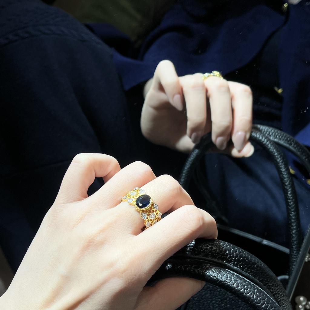 Italian Woven Gold Hollow Lace Two-Color Gold With Diamonds Blue Pointed Crystal Colored Treasure Ring Brati Counter With