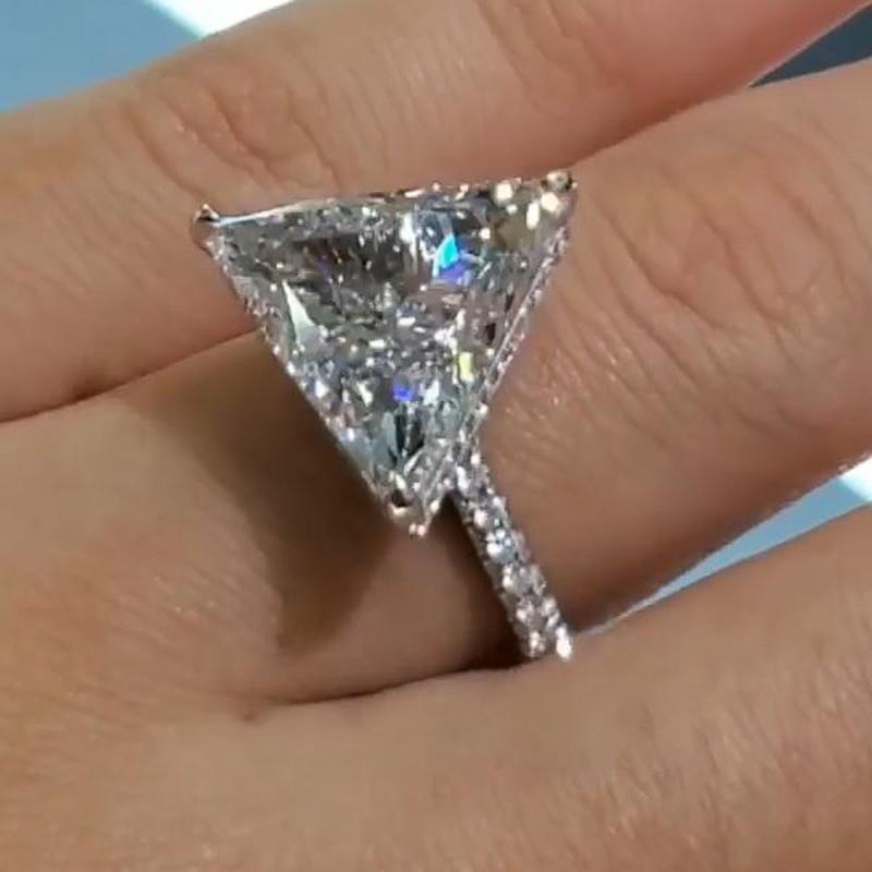 Unique Triangle Cubic Zirconia Rings for Women AAA Crystal CZ Wedding Engagement Lady's Fashion Versatile Jewelry