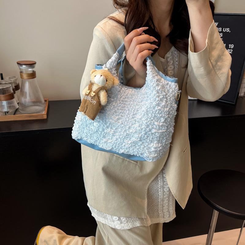 Bubble Fabric Large Capacity 2025 New Summer Pendant Popular This Year Simple Portable Shoulder Messenger Bag