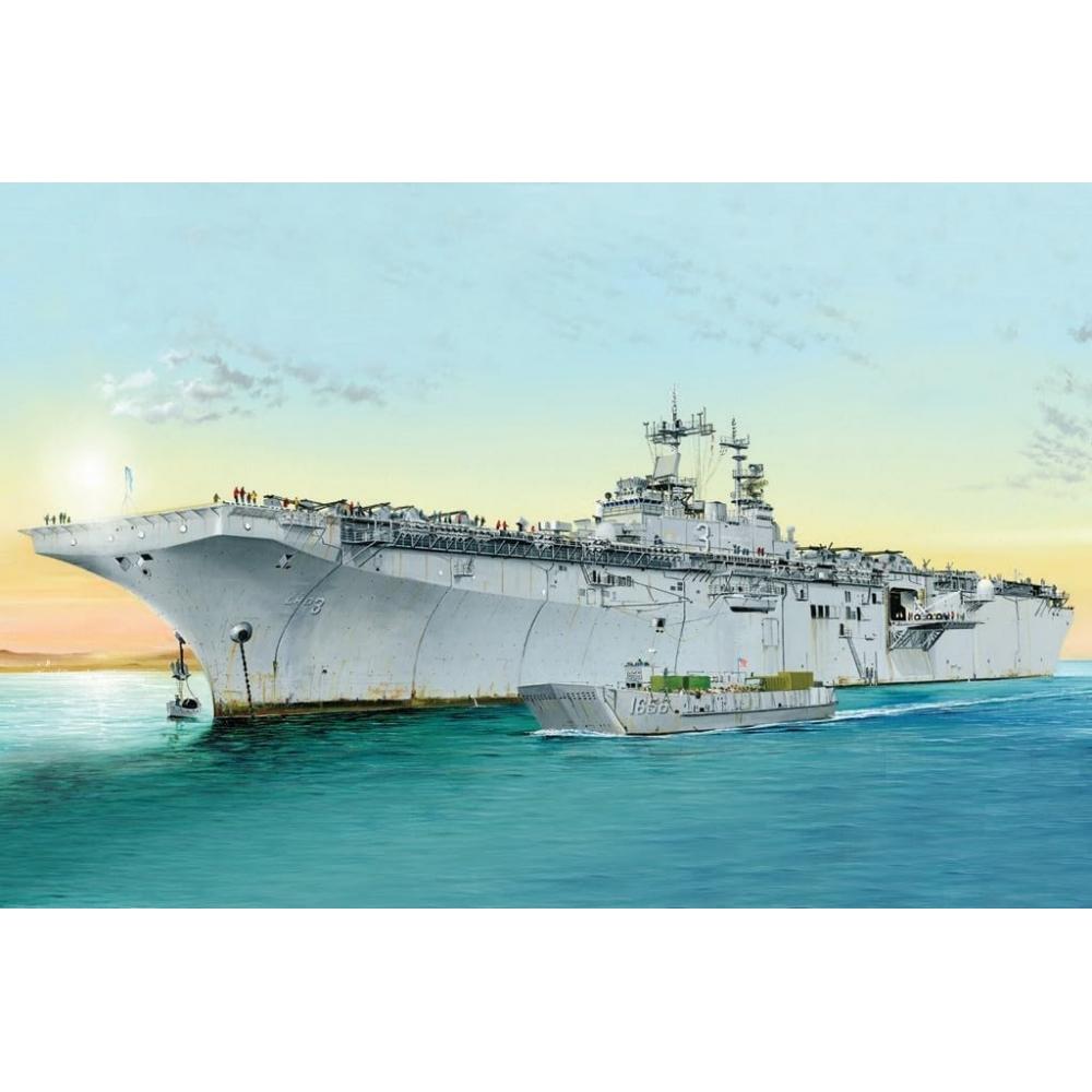 Hobby Boss 1 700 Ship Series Us Navy amphibioUs Assault Ship Kia Surge Lhd 3 Plastic Model