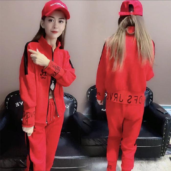 

Женский повседневный костюм-двойка в стиле хип-хоп: Комплект из свитера, куртки и брюк с буквами «Весна/Осень 2025» M красный