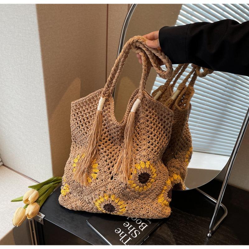 New Sunflower Straw Bag Women's Hand-woven Lazy Wind Leisure Vacation Shoulder Bag Large Capacity Commuting