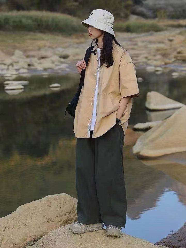 Japanese Style Solid Color Short Sleeve Shirt for Men and Women - Trendy, Loose, Casual Korean and Hong Kong Inspired Top (2025).