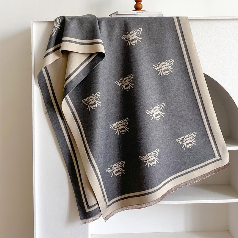 New Luxury Winter Cashmere Scarf Women New Design Warm Pashmina Blanket Bees Scarves Female Shawl Wraps Thick Foulard Bufandas