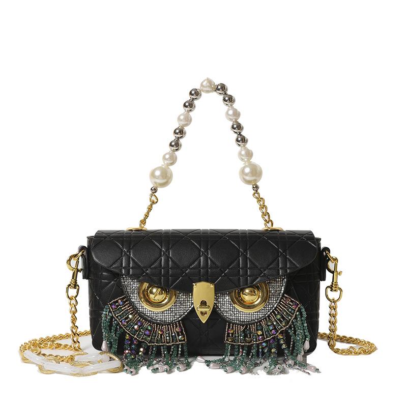 

Personalized rivet bag women s 2025 new European and American fashion rhinestone fringed shoulder bag small fragrant wind rhombus messenger bag