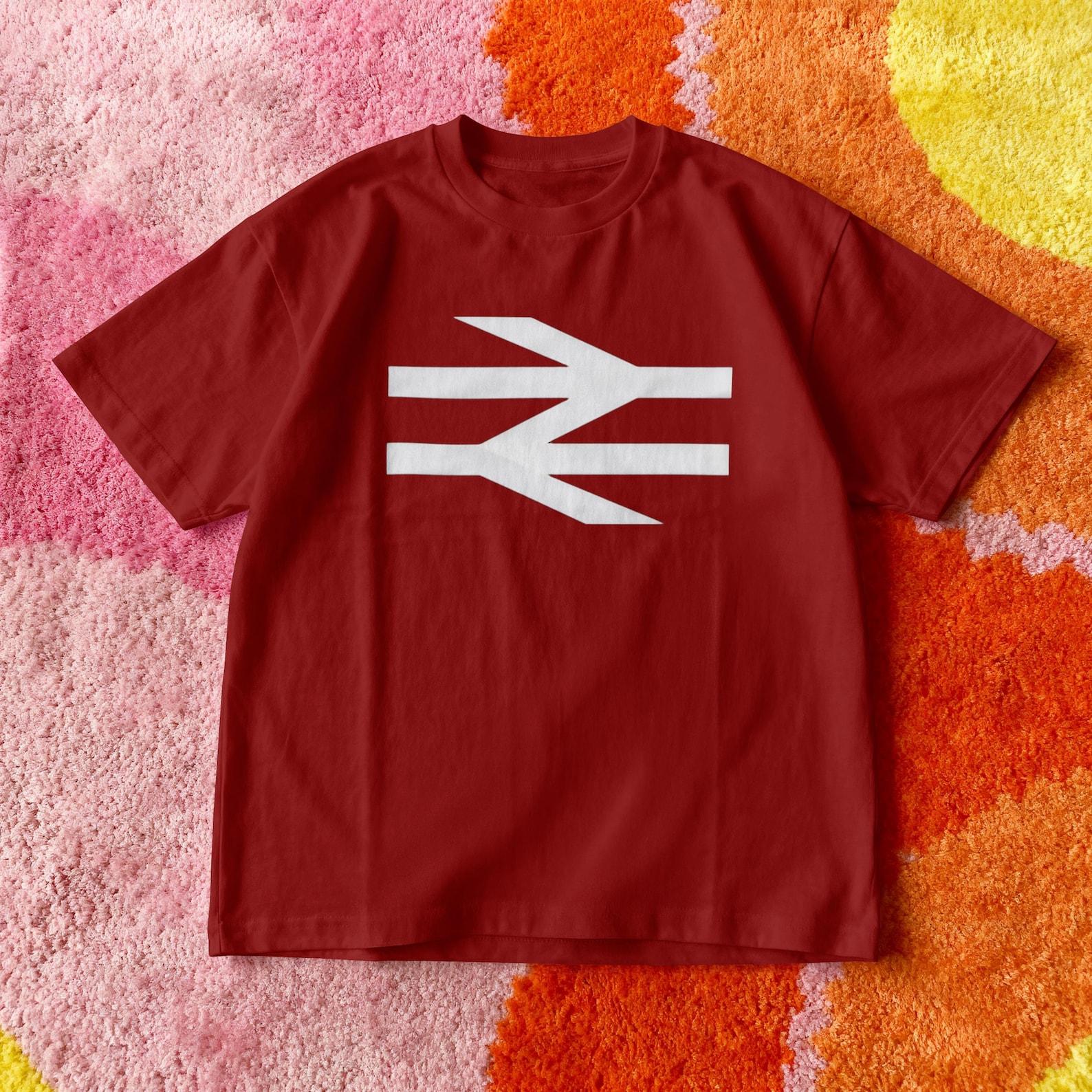 National Railway T shirt - Vintage UK - Retro - Tube - Underground %100 Cotton 3XL