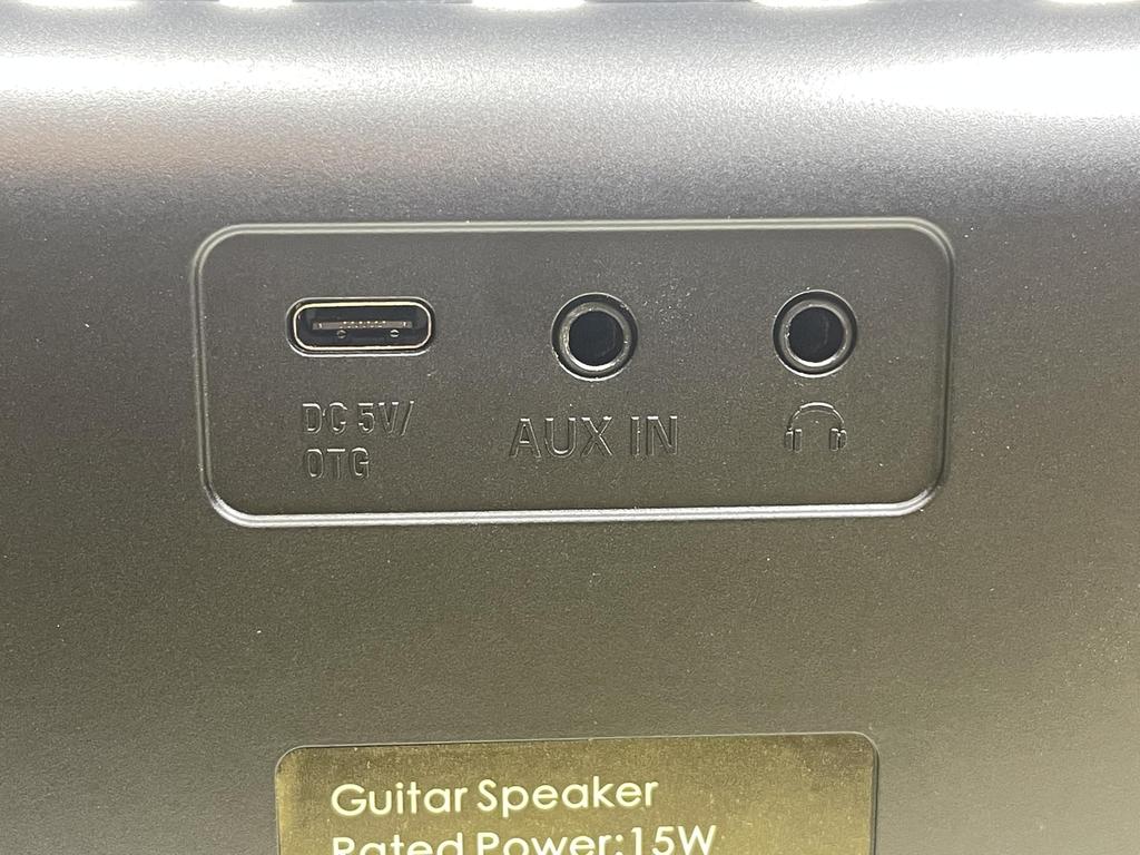 EG10 PRO GUITAR AMPLIFIER (Black) - Compact Guitar Amplifier with Built-in Speaker