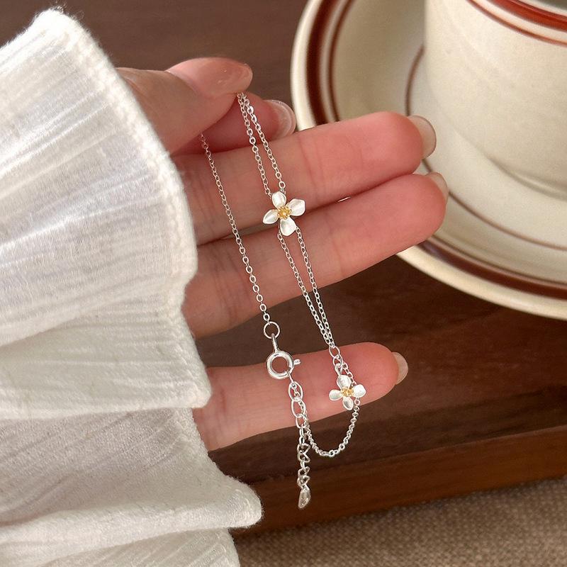 Korean Style Gardenia Flower Double Layer Drip Oil Bracelet - Stackable, Fashionable, and Versatile Women's Jewelry