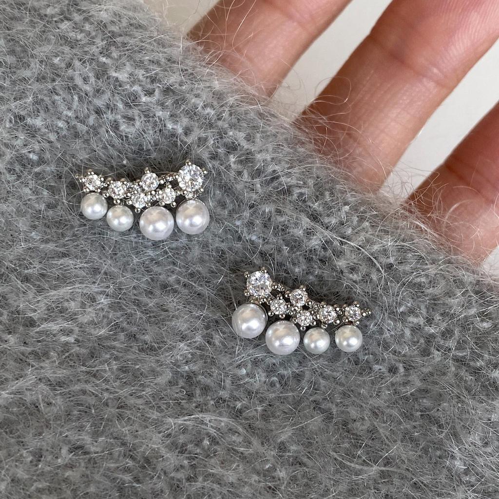 925 Silver Needle Australian White Curved Pearl Stud Earrings Gentle French Light Luxury Curved Niche Design Daily