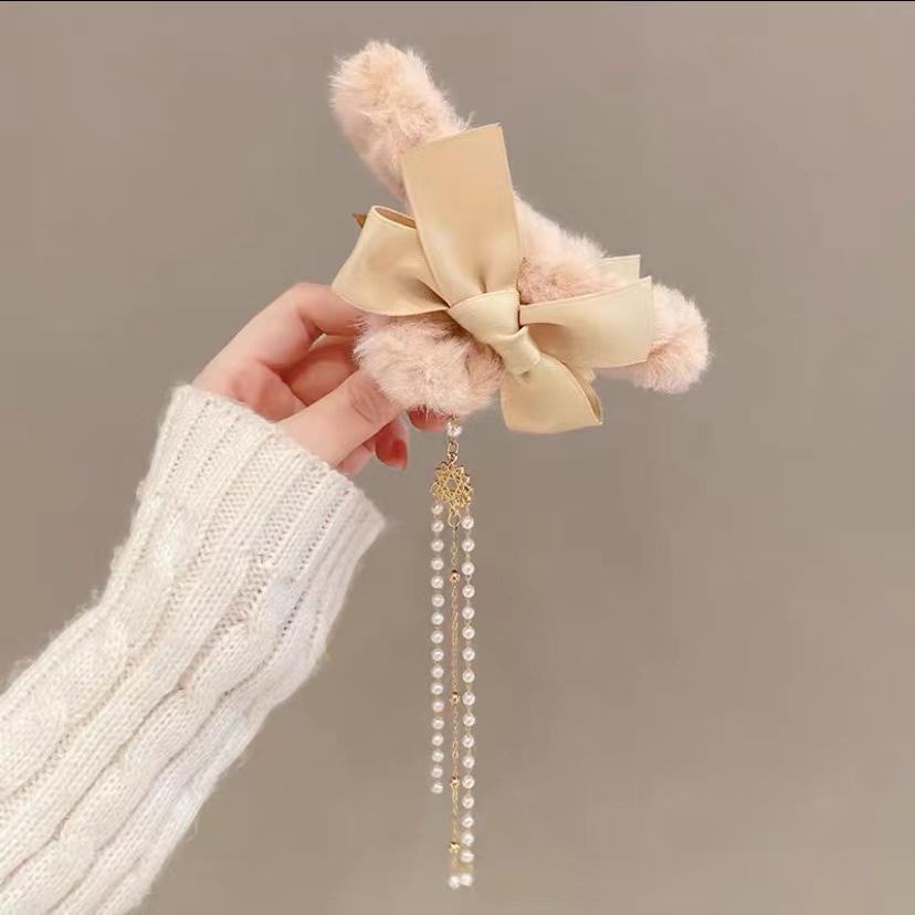 Autumn/Winter Large Pearl Tassel Bow Hair Clip with Plush Shark Design