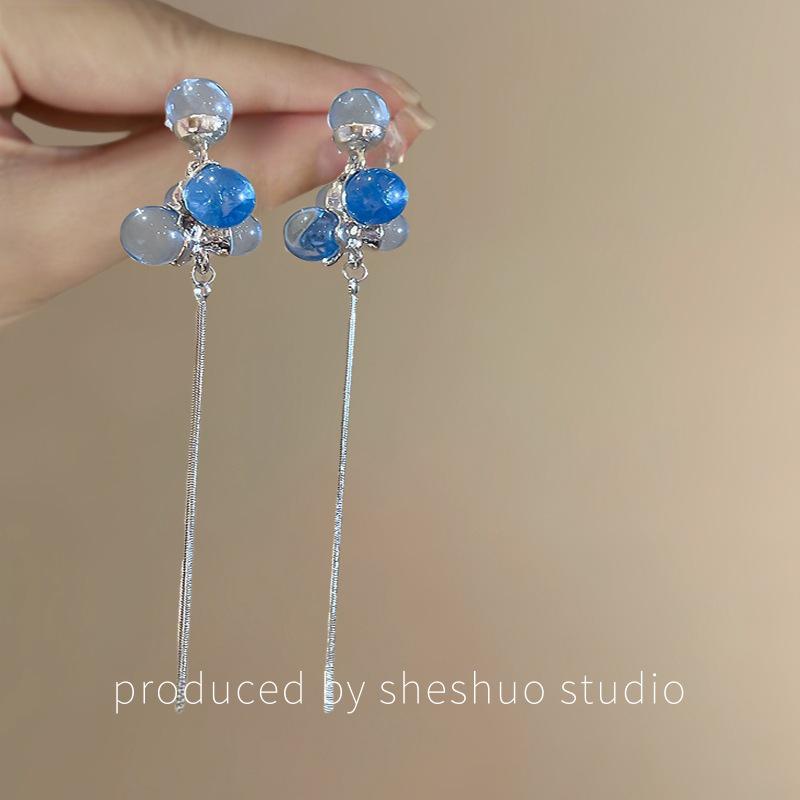 Mori Style Silver Needle Floral Glass Grape Tassel Earrings – Elegant High-End Design