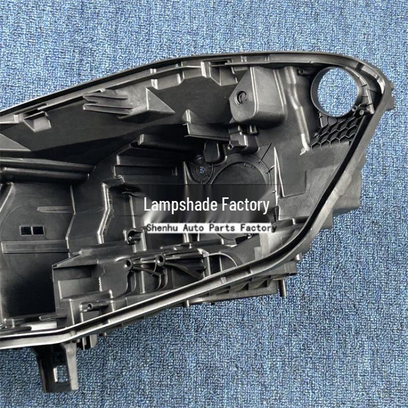 Mercedes-Benz GLA 20-22 Headlight Rear & Front Black Base Cover