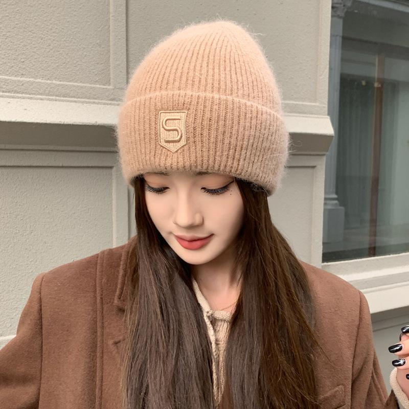 New Hat for Women's New Winter Warm Embroidered Letters Rabbit Wool Hat Fashionable Versatile Knitted Wool Hat Trendy
